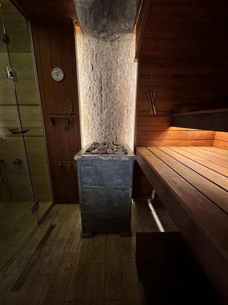 Русская баня с теплым бассейном,  беседкой и мангалом в центре Сириуса 3